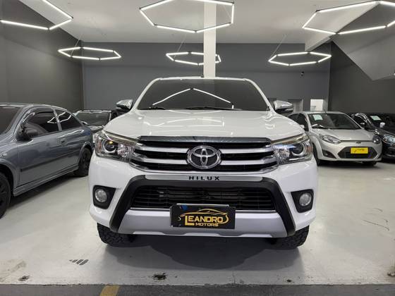 TOYOTA HILUX 2.8 SRX 4X4 CD 16V DIESEL 4P AUTOMÁTICO
